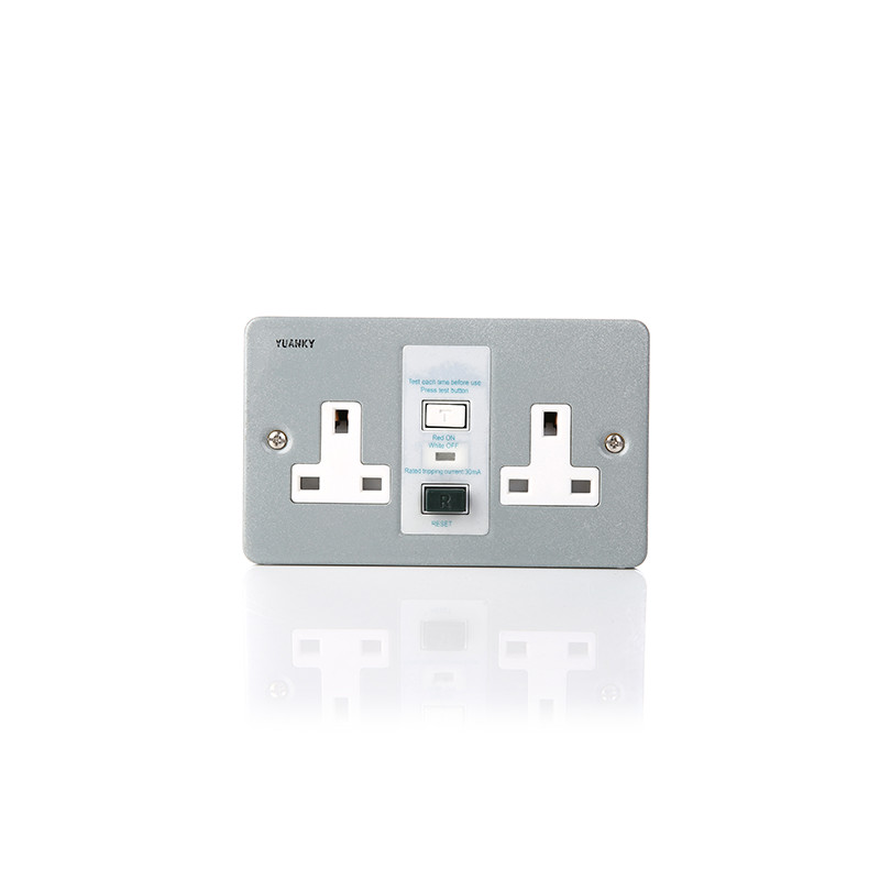 Wholesale China Supplier Rcd 13a Protected Safety Double Socket