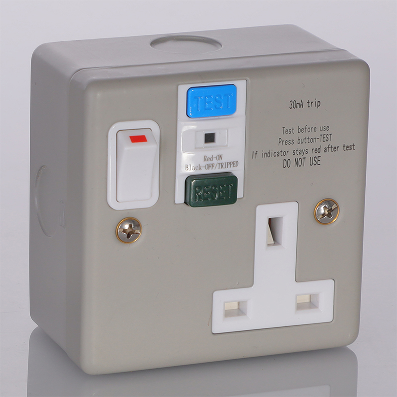 British 13A 30MA Rcd Protected Safety Socket Single Rcd Plastic And Uk Socket Switched