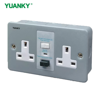 RCD Protected Safety Wall Switch Socket UK 13A 30ma 13A MAX Standard Grounding 